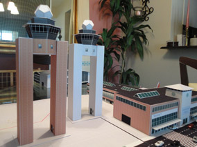 Model Airport 1:200 Control Towers