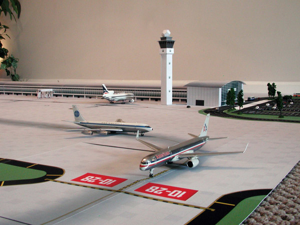 1:200 Scale Model Airport Terminal #1