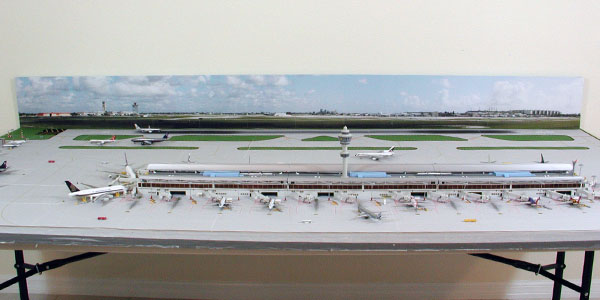 background-2-model-airport-600