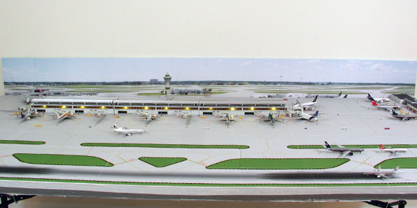 background-3-model-airport-600