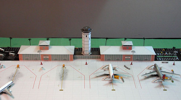 Model Airport Tropical Single Runway 1:500 scale