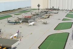 1:500 Model Airport Dual Runway #1